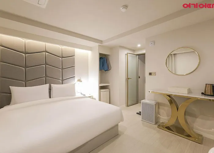 Deokcheon Den Basta Hotel